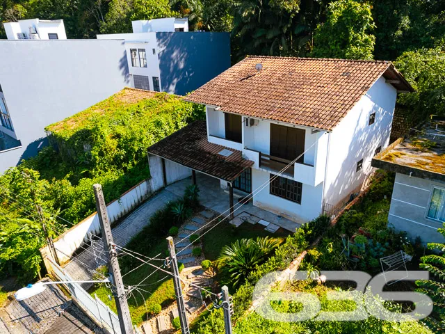 SOBRADO COM SUÍTE + 2 DORMITÓRIOS NO BAIRRO BOA VI
