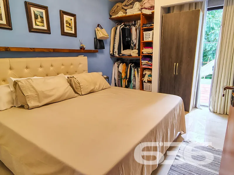 Sobrado à venda no bairro Boa Vista em Joinville |