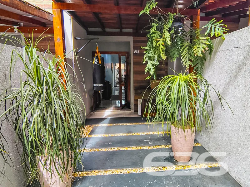 Sobrado à venda no bairro Boa Vista em Joinville |