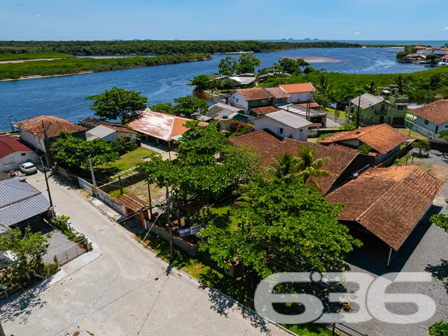 IMÓVEL COM SUÍTE + 2 DORMITÓRIOS NO CORAÇÃO DE BAL