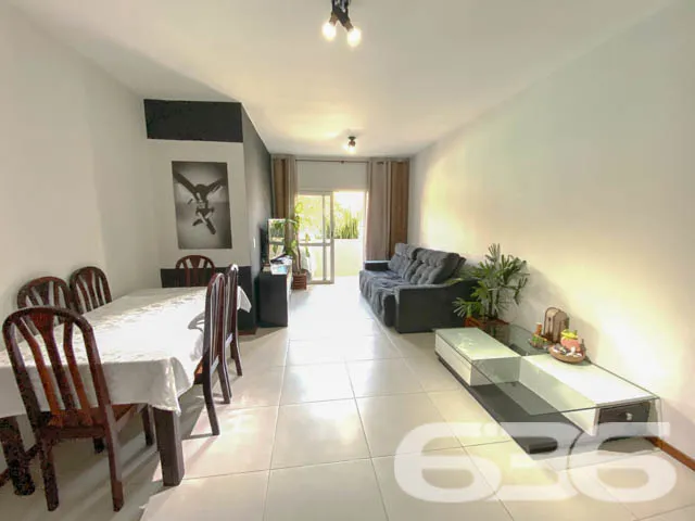 APARTAMENTO AMPLO COM SUÍTE + 2 DORMITÓRIOS NO CEN
