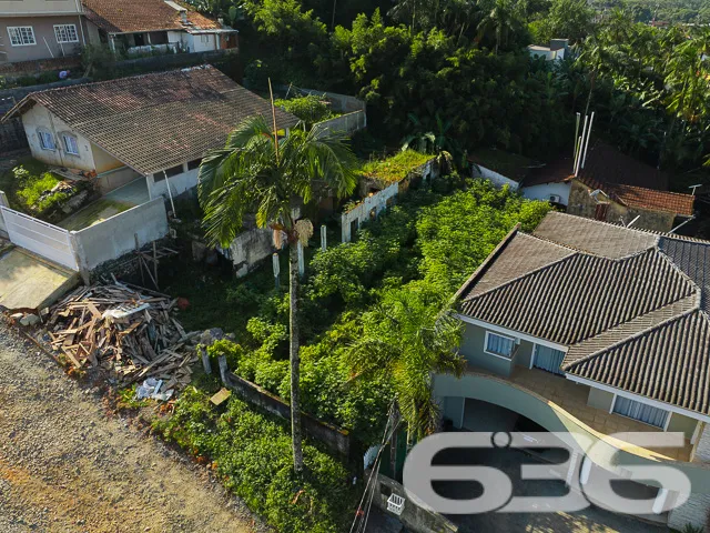 Descubra um terreno exclusivo e repleto de potenci