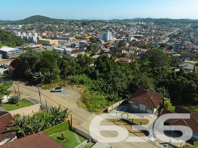 Descubra um Terreno Raro em Joinville, no Bairro B