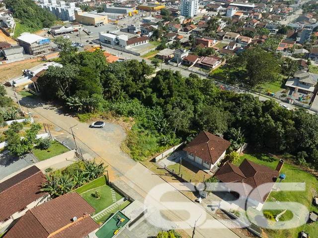 Descubra um Terreno Raro em Joinville, no Bairro B