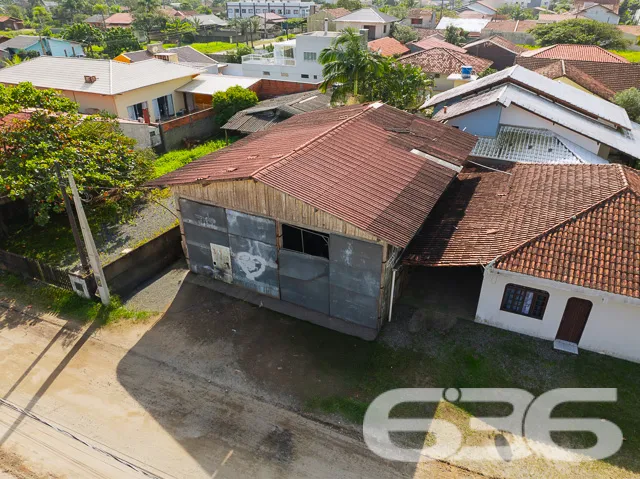 Descubra a versatilidade e o potencial deste imóve