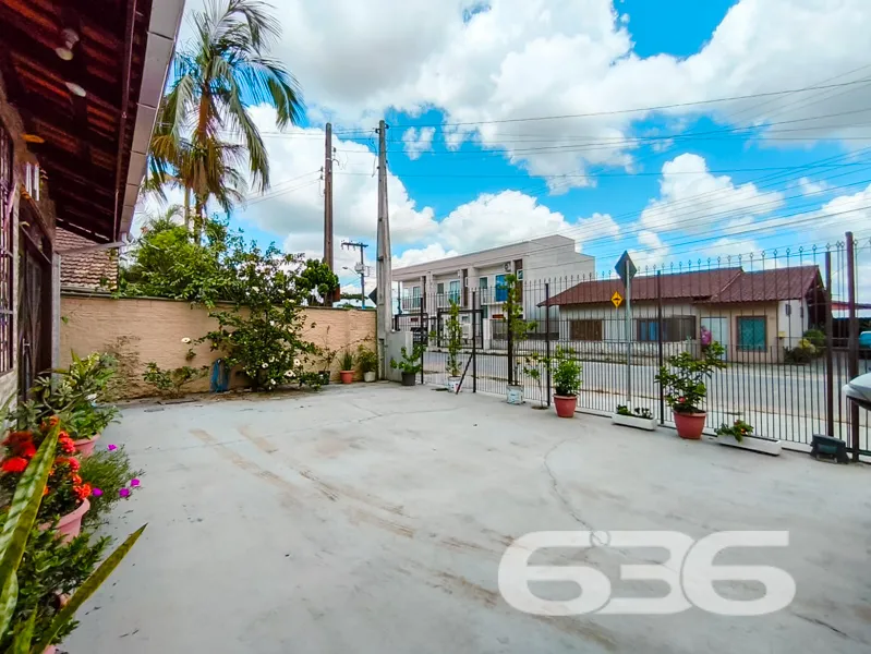 Casa à venda no bairro Petrópolis, Joinville | 3 q