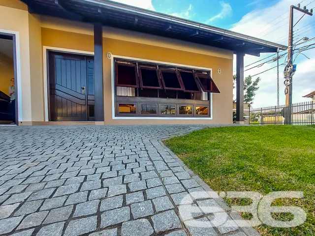 Descubra o lar dos seus sonhos no coração de Joinv