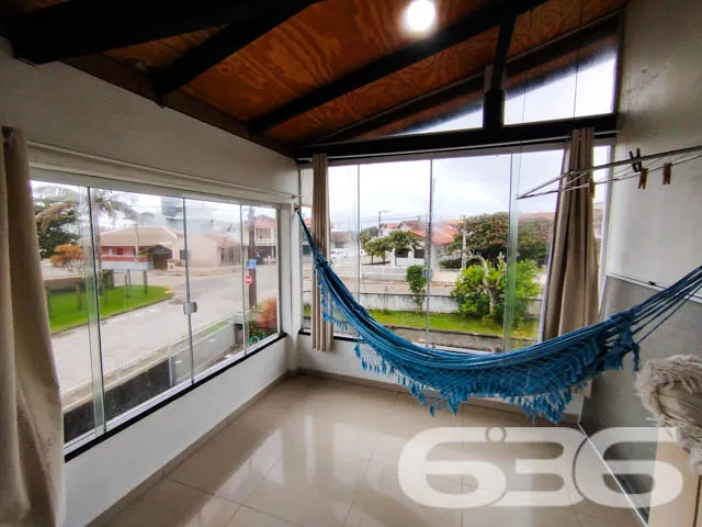 Apresentamos um excelente sobrado no coração de Ba