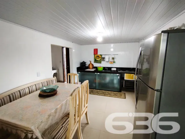 Apresentamos um excelente sobrado no coração de Ba