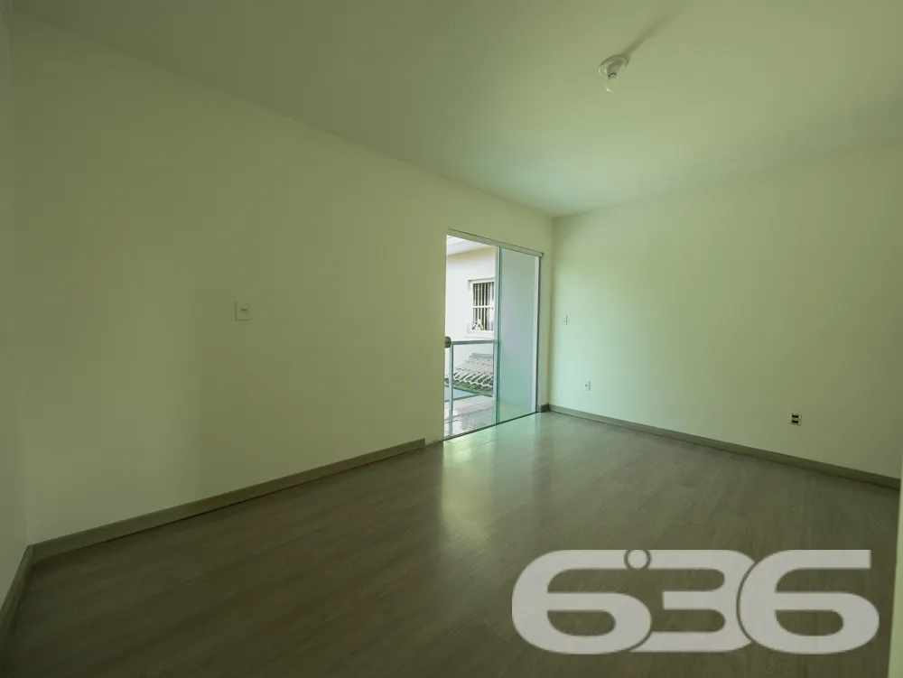 Casa Espetacular com Espaços Generosos no Vila Nov