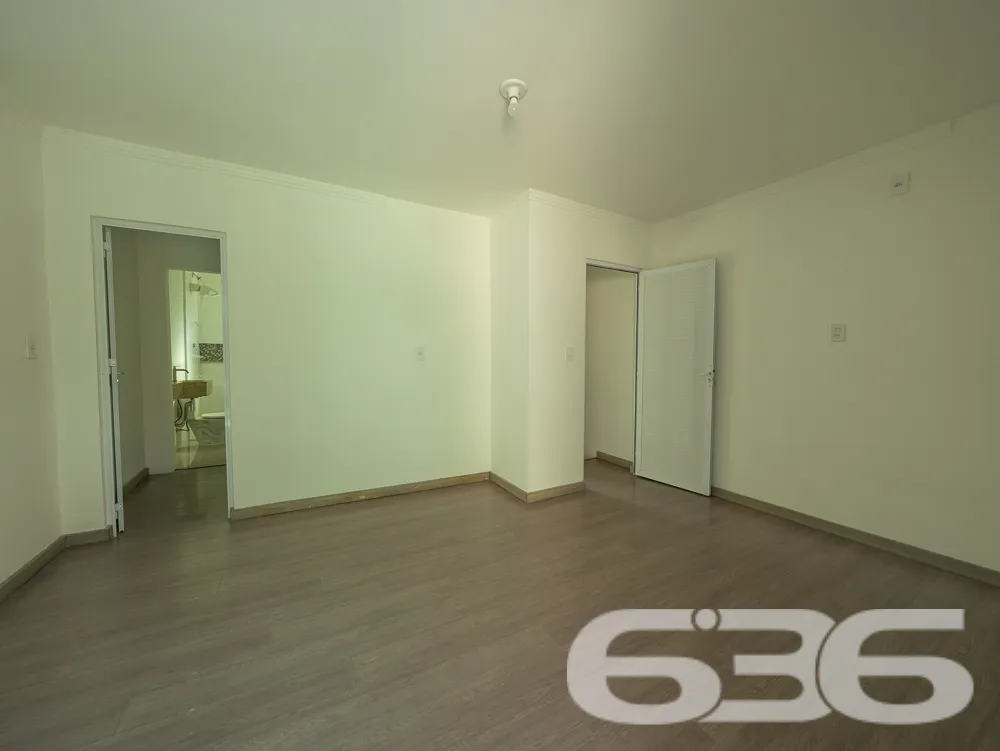 Casa Espetacular com Espaços Generosos no Vila Nov