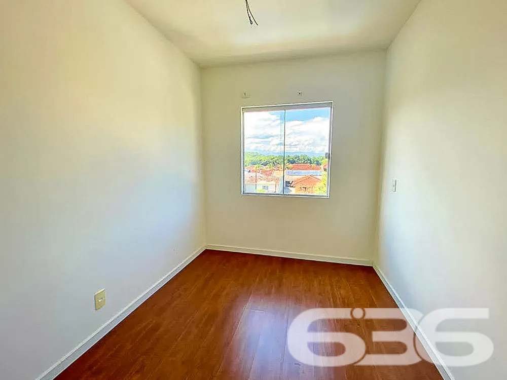 Encante-se com Este Maravilhoso Apartamento no bai