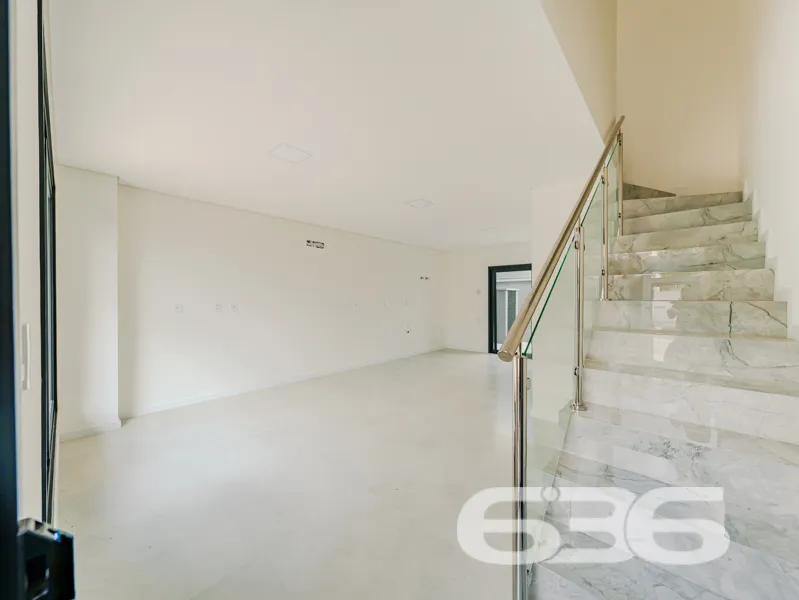 Sobrado à venda no bairro América, Joinville | 2 v