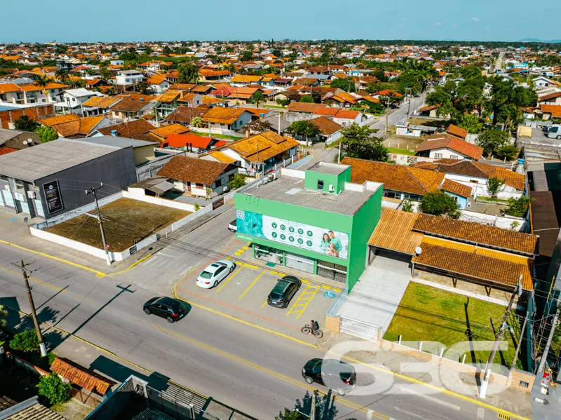 Oportunidade! Prédio Comercial Moderno à Venda em 