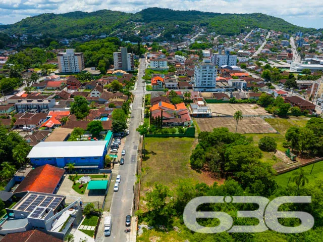 Terreno à Venda em Joinville, SC - Bairro Bom Reti