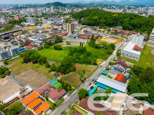Terreno à Venda em Joinville, SC - Bairro Bom Reti