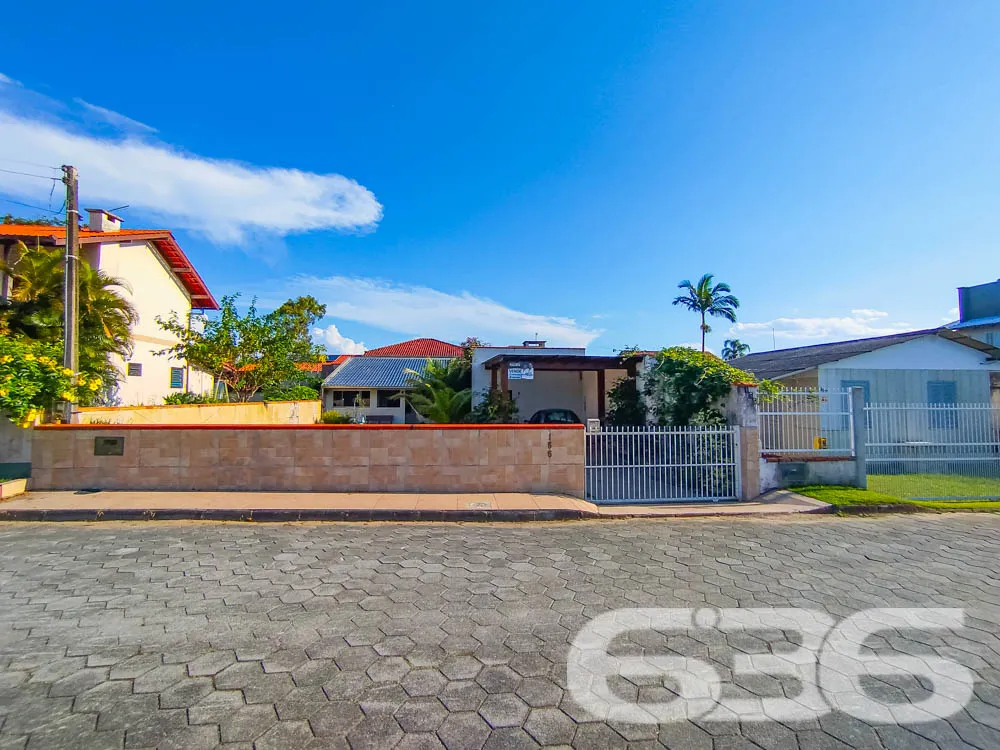 Descubra Seu Novo Lar no Paraíso de São Francisco