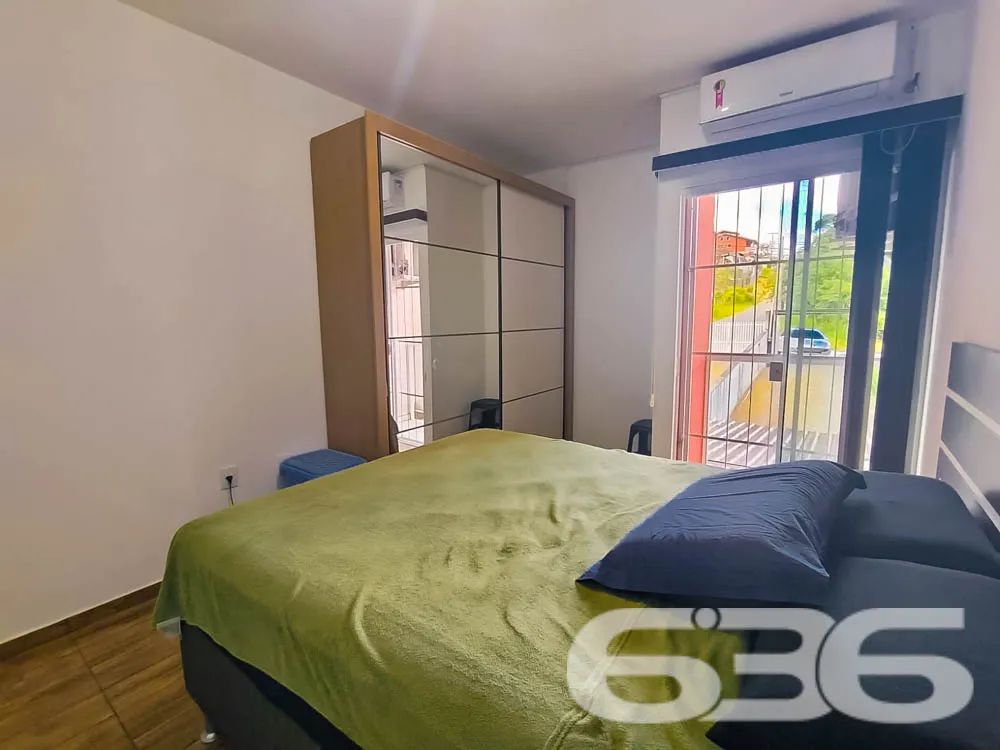 🏡 Sobrado Geminado à Venda - Joinville, SC 🏡

De