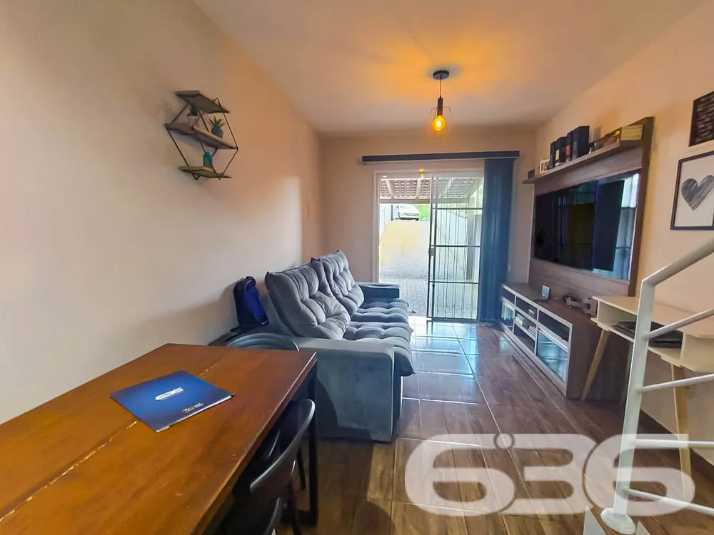 🏡 Sobrado Geminado à Venda - Joinville, SC 🏡

De