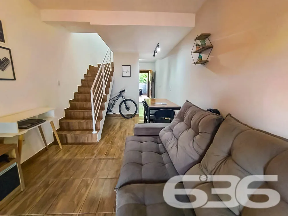 🏡 Sobrado Geminado à Venda - Joinville, SC 🏡

De