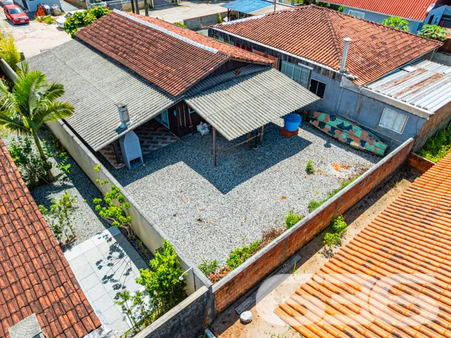 Apresentamos uma excelente oportunidade de residên