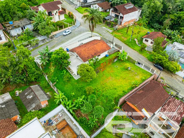 Descubra seu novo começo com este terreno excepcio