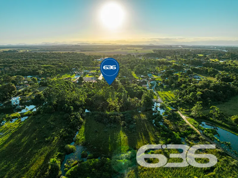 Descubra o Encanto Rústico e Moderno desta Chácara