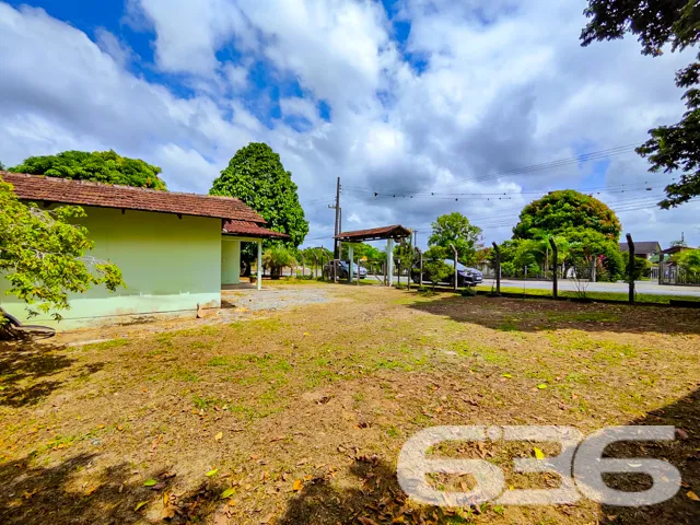 Descubra o Encanto Rústico e Moderno desta Chácara