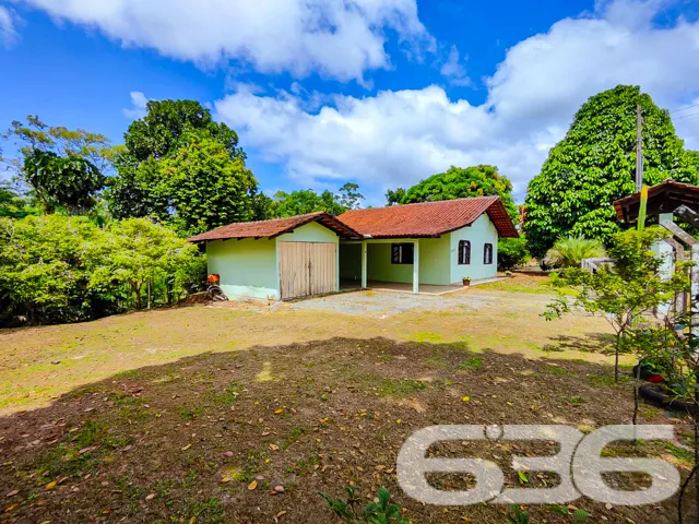 Descubra o Encanto Rústico e Moderno desta Chácara