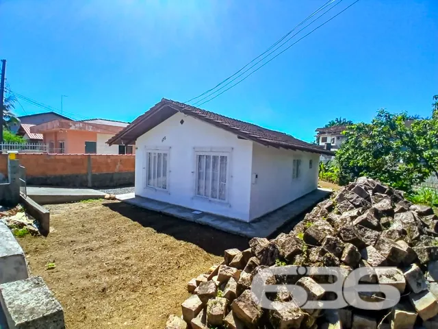 Aprecie a tranquilidade e o potencial desta residê