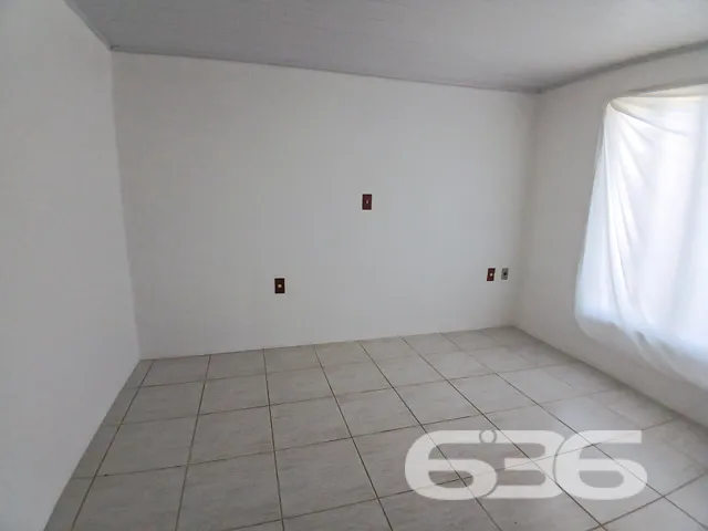 Aprecie a tranquilidade e o potencial desta residê