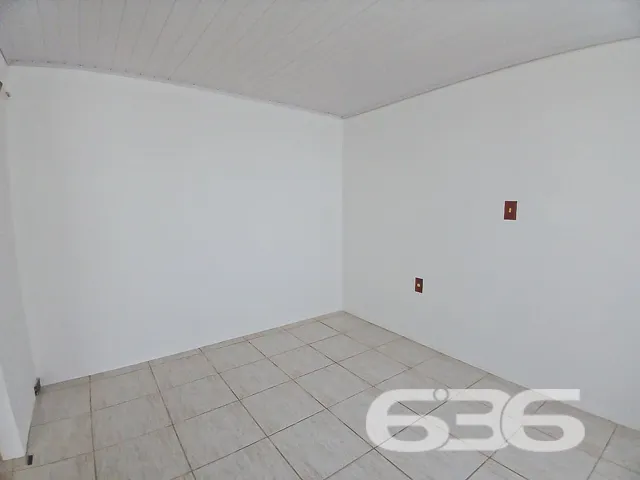 Aprecie a tranquilidade e o potencial desta residê