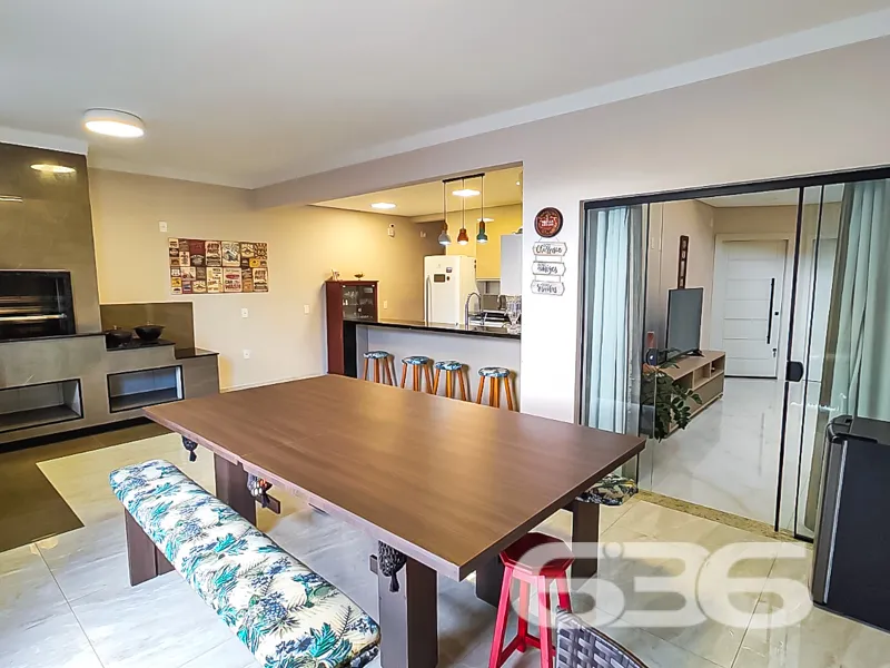 Casa Alto Padrão à Venda no Bairro Ubatuba – São F