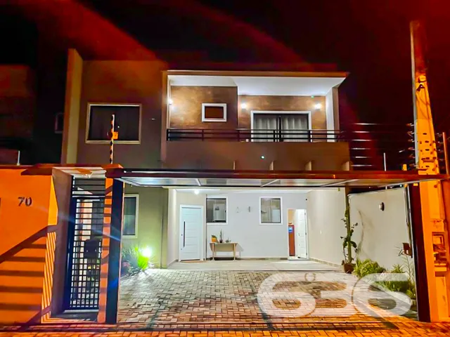 Casa Alto Padrão à Venda no Bairro Ubatuba – São F