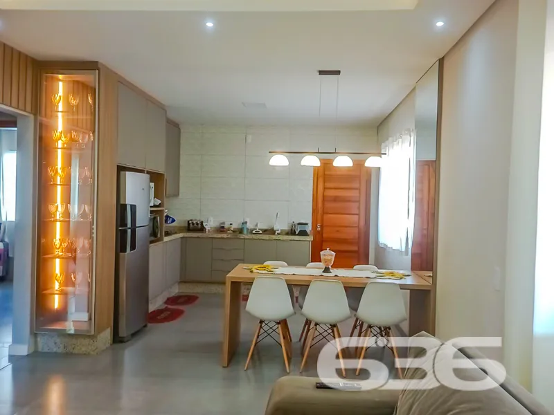 Imóvel térreo com design moderno no Centro de Baln