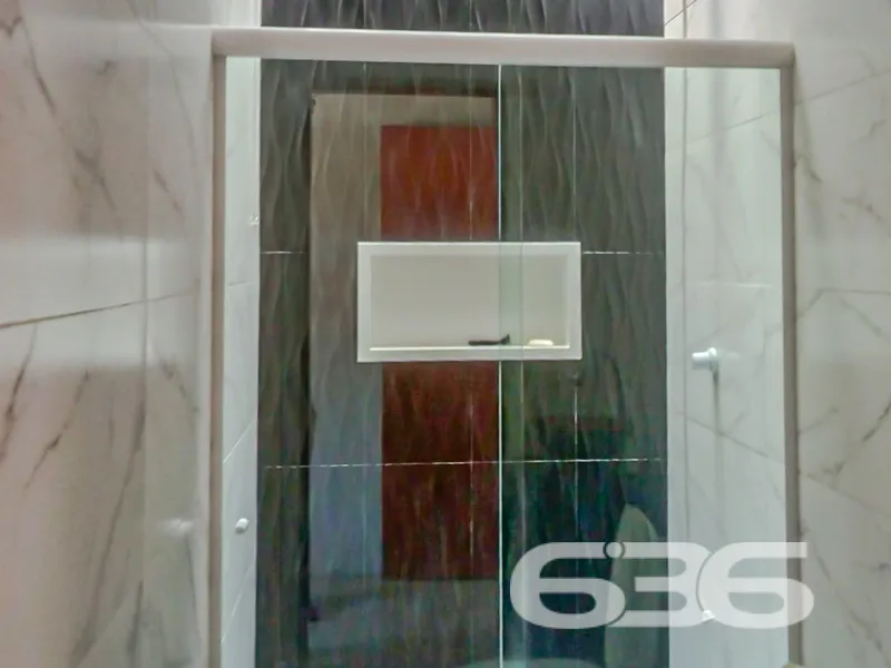 Imóvel térreo com design moderno no Centro de Baln