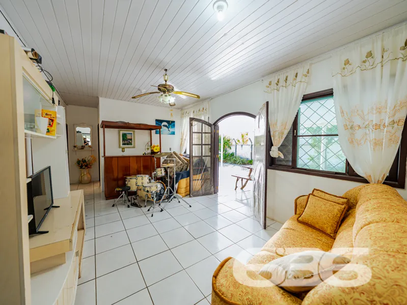 Casa térrea mobiliada à venda em Balneário Barra d