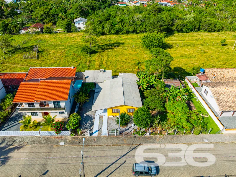 Casa à venda no bairro Costeira, Balneário Barra d