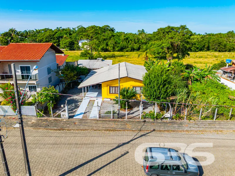 Casa térrea mobiliada à venda em Balneário Barra d