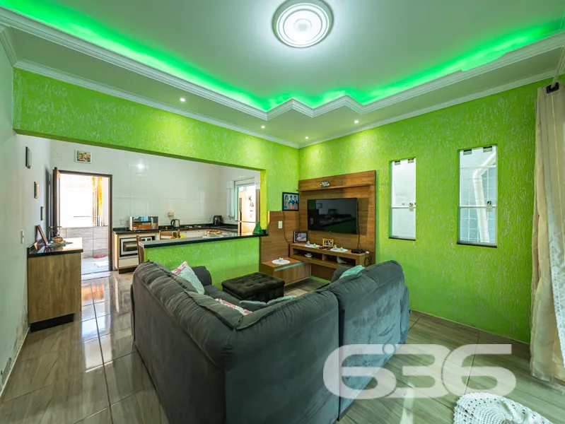 ImĂłvel Ă venda com 2 residĂȘncias independentes Ă v