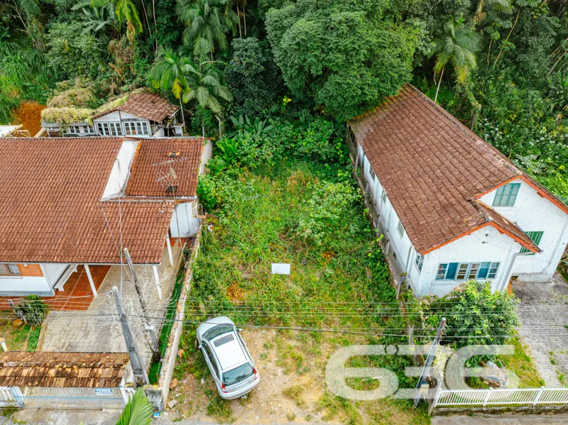 Terreno à venda no bairro Glória em Joinville/SC –