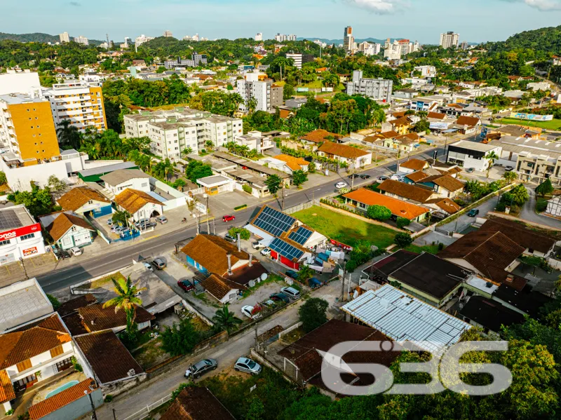 Terreno à venda no bairro Glória em Joinville/SC –