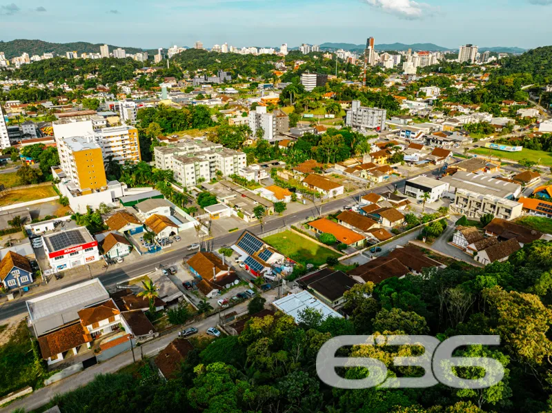 Terreno à venda no bairro Glória em Joinville/SC –