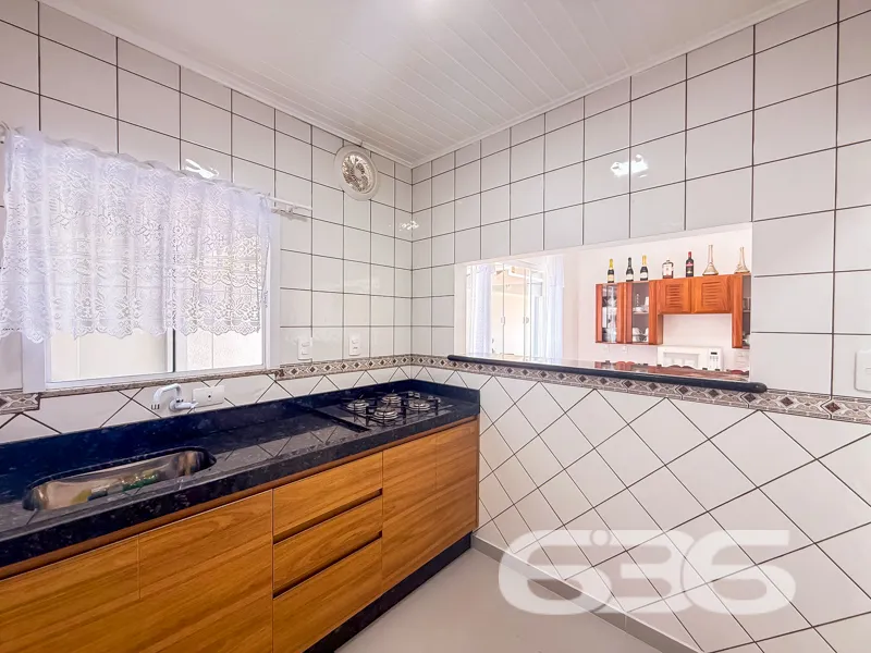 2 Casas à venda no Boehmerwald no mesmo terreno em