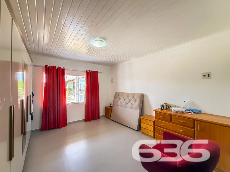 2 Casas à venda no Boehmerwald no mesmo terreno em