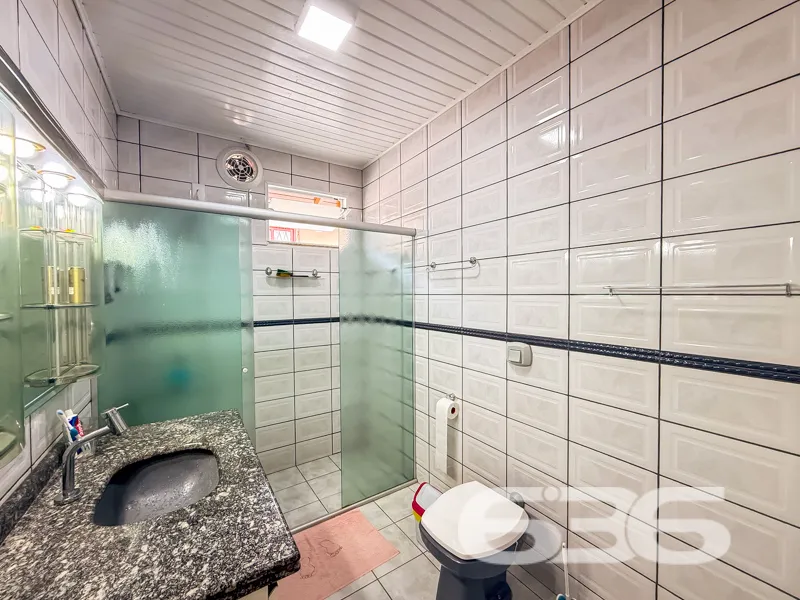 2 Casas à venda no Boehmerwald no mesmo terreno em