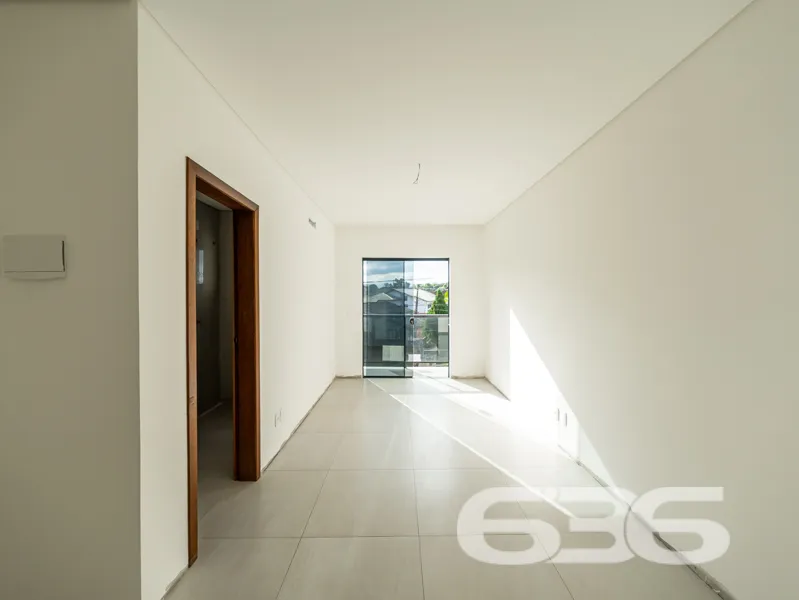 Novidade no Vila Nova! Geminado sobrado com entreg