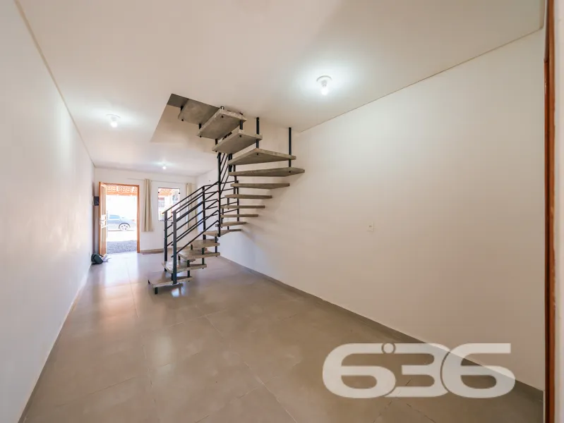 Geminado sobrado à venda no bairro Jarivatuba em J