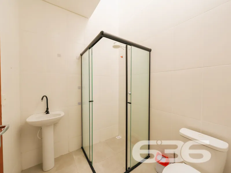 Geminado sobrado à venda no bairro Jarivatuba em J