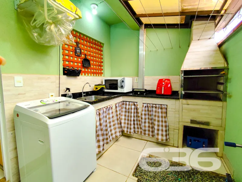 Charmoso Sobrado Geminado Ă Venda no Boehmerwald,